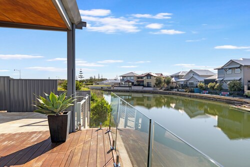 Two-Storey with Marina Views