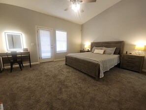 3 bedrooms, desk, iron/ironing board, travel crib