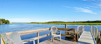 A True Nature Lover`s Island Retreatw/Private Dock