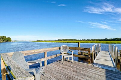 A True Nature Lover`s Island Retreatw/Private Dock