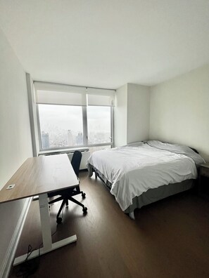 2 bedrooms, desk, iron/ironing board, free WiFi