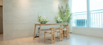 Party Room for Over Night 2Q2SS Max 8 people