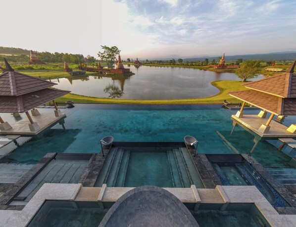 Outdoor pool - iRETREAT PAK THONG CHAI (Pak Thong Chai)