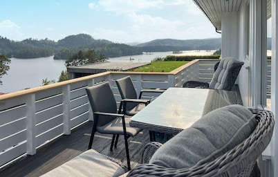 Amazing home in Vegårshei with sauna
