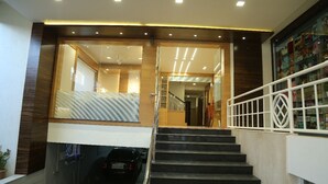 Front of property - Hotel Shivananda (Hospet)