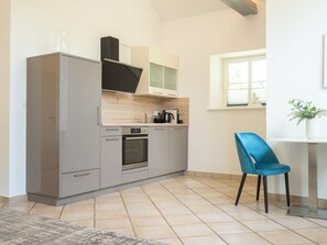 Kühlschrank, Ofen, Herdplatte, Geschirrspüler