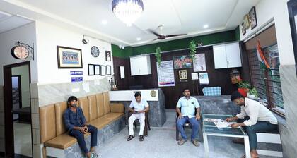 Shri Girraj Residency