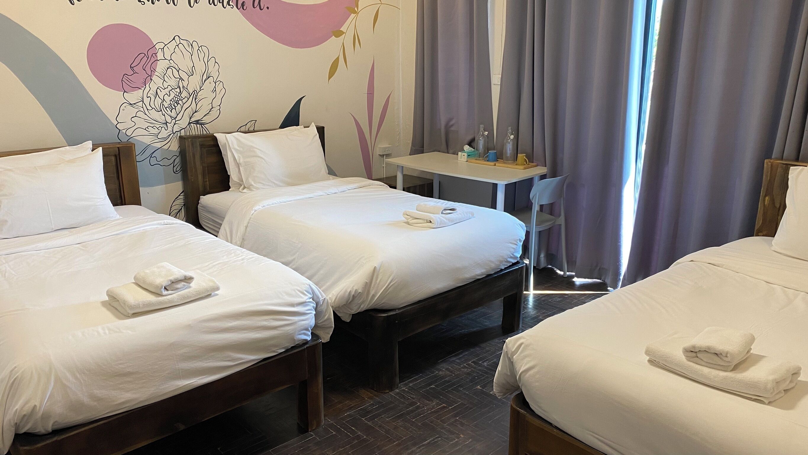 Tremannsrom – familie, 3 enkeltsenger | Wi-fi (inkludert) og sengetøy