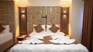 Deluxe Triple Room | Egyptian cotton sheets, premium bedding, Select Comfort beds, minibar - La Fortuna Taksim Hotel  (Istanbul)