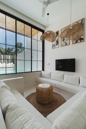 Deluxe Villa, Private Pool, Pool View | Living area