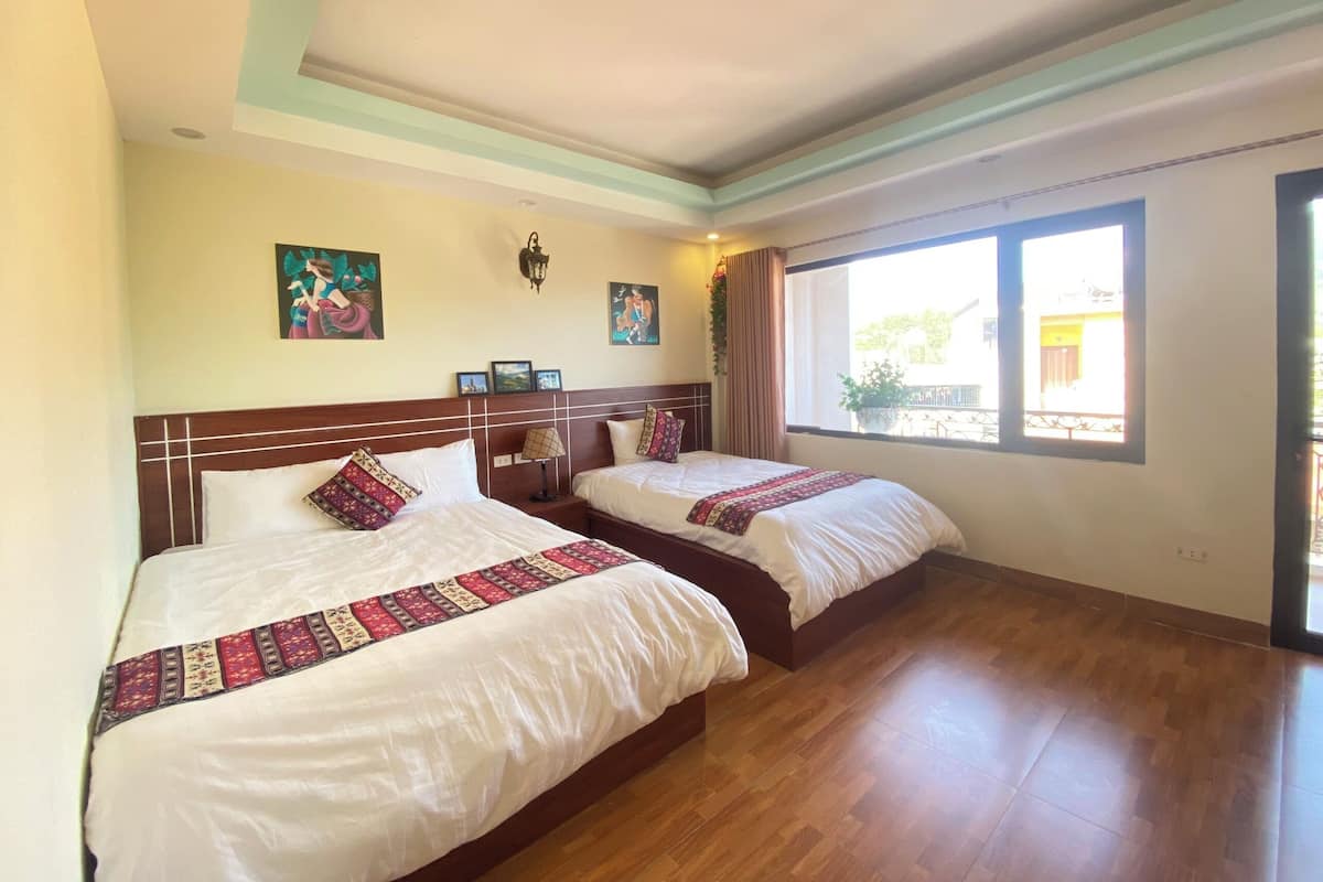 Deluxe Triple Room, Mountain View | Soundproofing, free WiFi