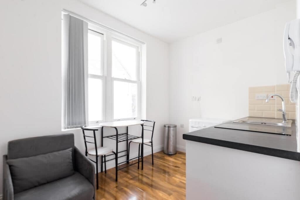 Superior Studio | Living area