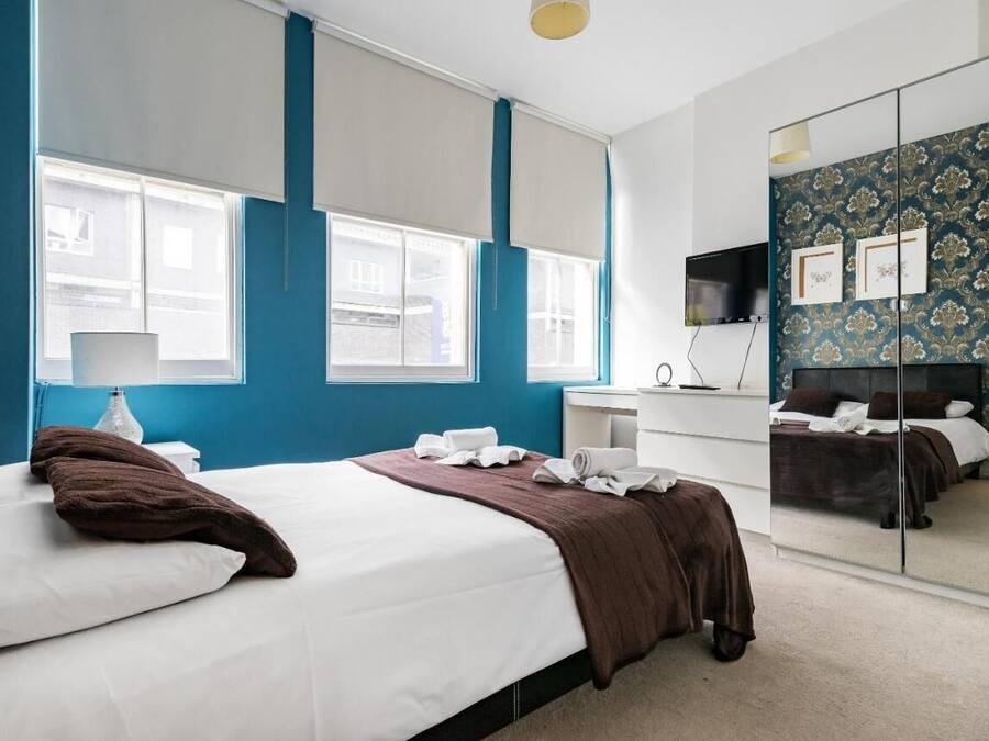 In-room safe, free WiFi