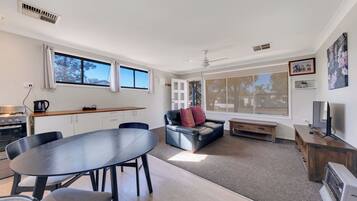 Standard 2 Bedroom House - Not Pet Friendly | In-room dining