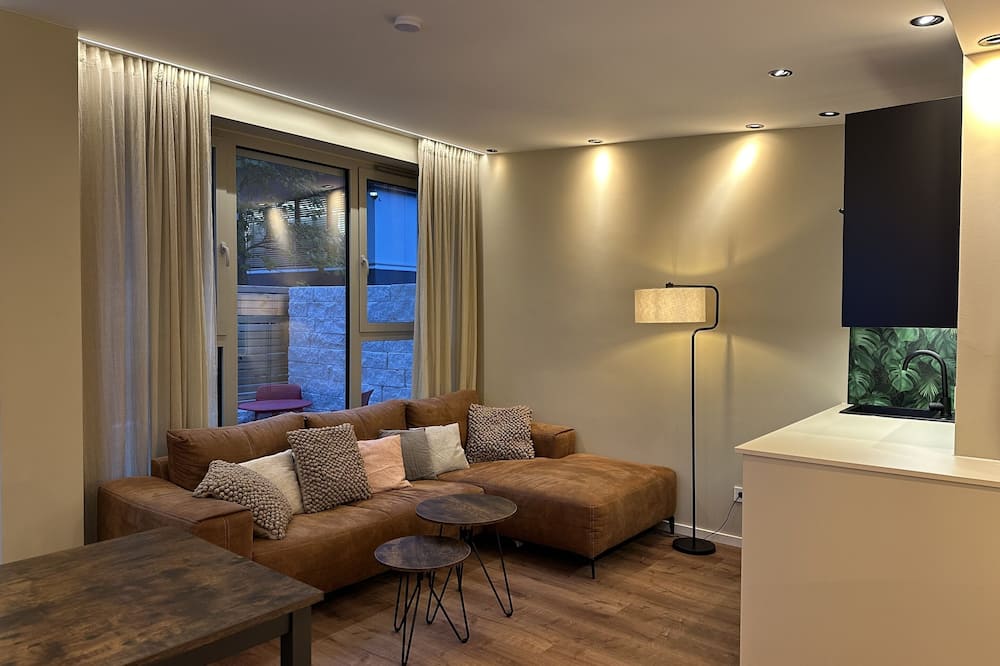FIDSCHIS Apartment + Hotel