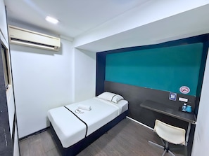 Desk, soundproofing, iron/ironing board, free WiFi - Smile Hotel SS2 Petaling Jaya (Petaling Jaya)