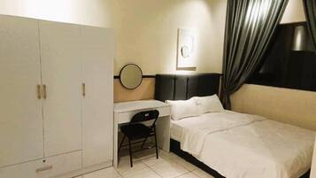 2 bedrooms, iron/ironing board, free WiFi