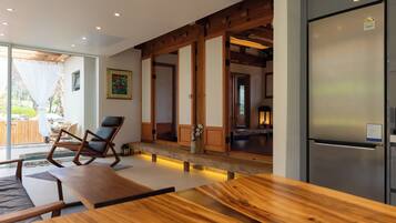 Habitación exclusiva con 2 camas individuales | 1 dormitorio, wifi gratis, ropa de cama