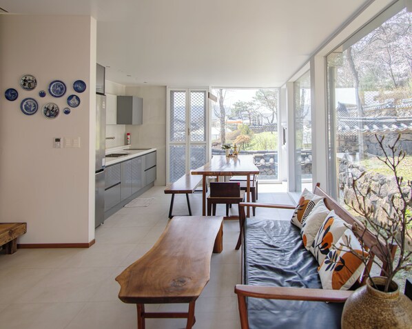 Exclusive Twin Room | Private kitchen