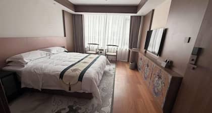 Linzhi Hotel