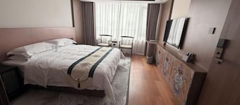 Linzhi Hotel