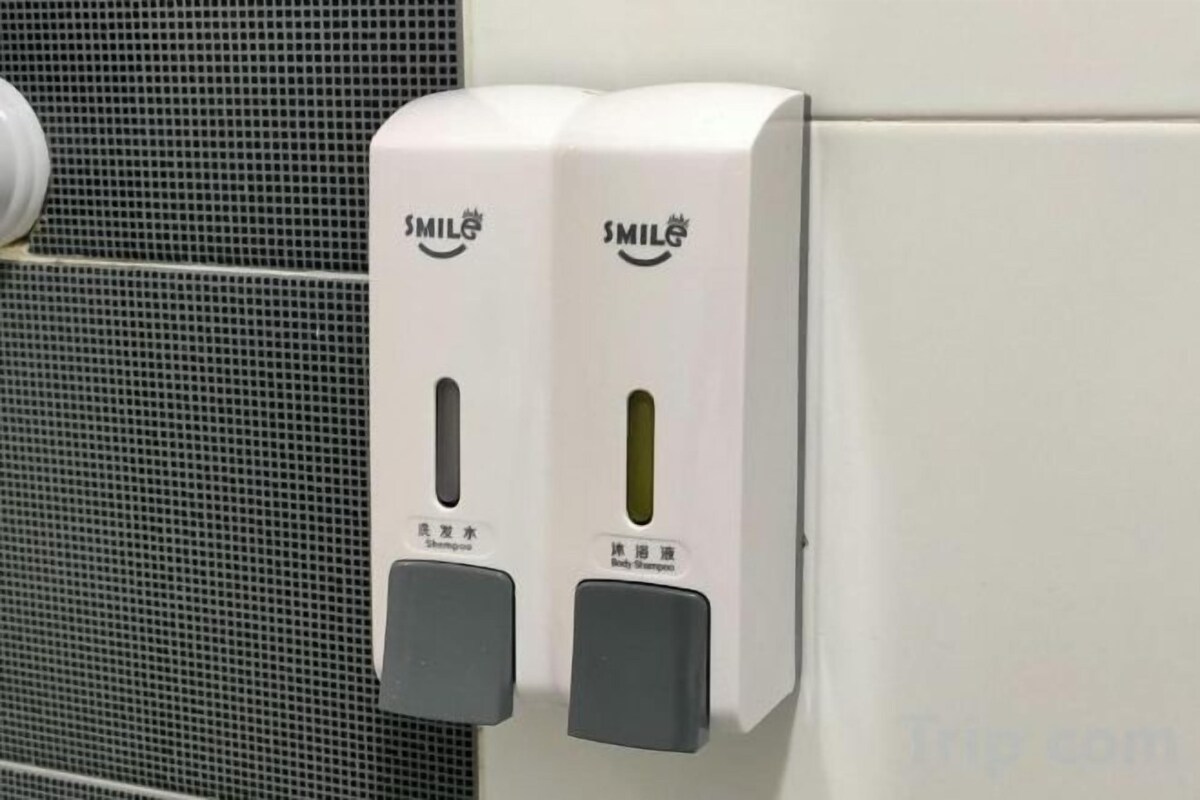 Dusj, hårføner, bidé og håndklær