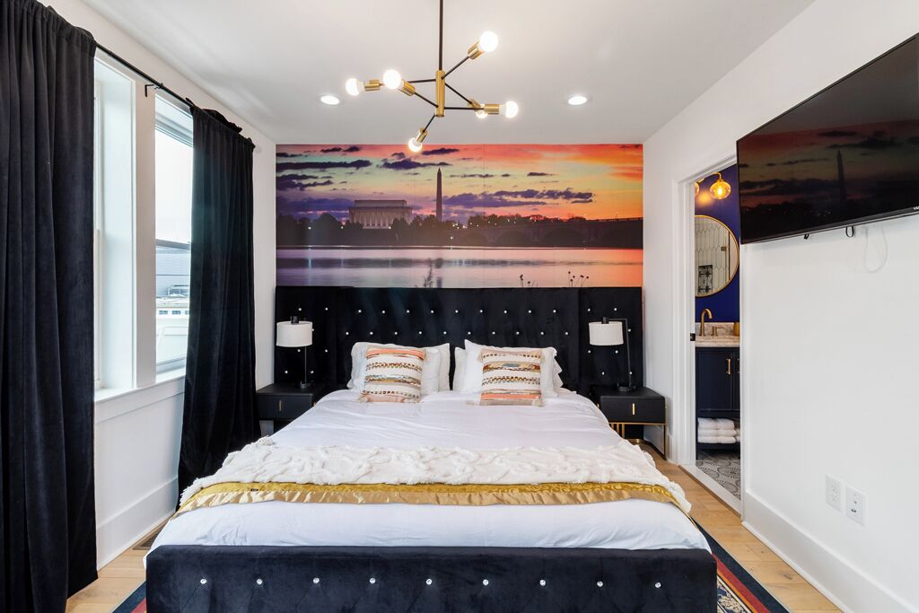 4 habitaciones, tabla de planchar con plancha, wifi y ropa de cama 