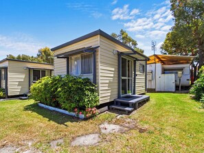 Economy Cabin - No Ensuite | Terrace/patio