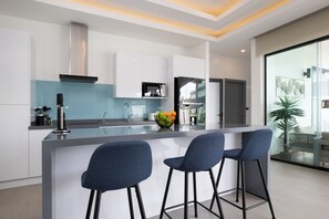 Private kitchen - Villa Hapai - New 2 bedroom villa with swimming pool in Rawai (Mueang Phuket)