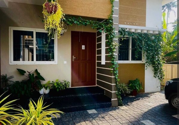 Exterior detail - Puthenkot 2bhk Apartment (Aluva)