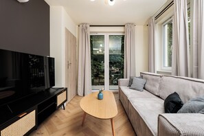 42. Krowoderska 55 | Living room