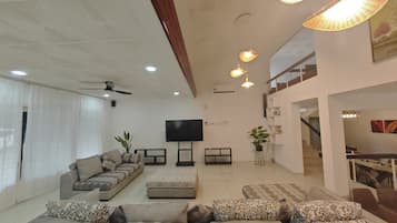 Deluxe Villa, 6 Bedrooms, Private Pool | Living area | Flat-screen TV