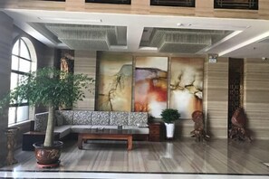 Interior - Yilong International Hotel (Xincai Moon Bay Park) (Xincai)