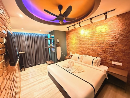 Studio. Smile Hotel Seri Kembangan