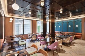 Unclassified image, 2 of 34, button - Orange Hotel (Shanghai Caobao Road Sun Moon Light Center) (Shanghai)