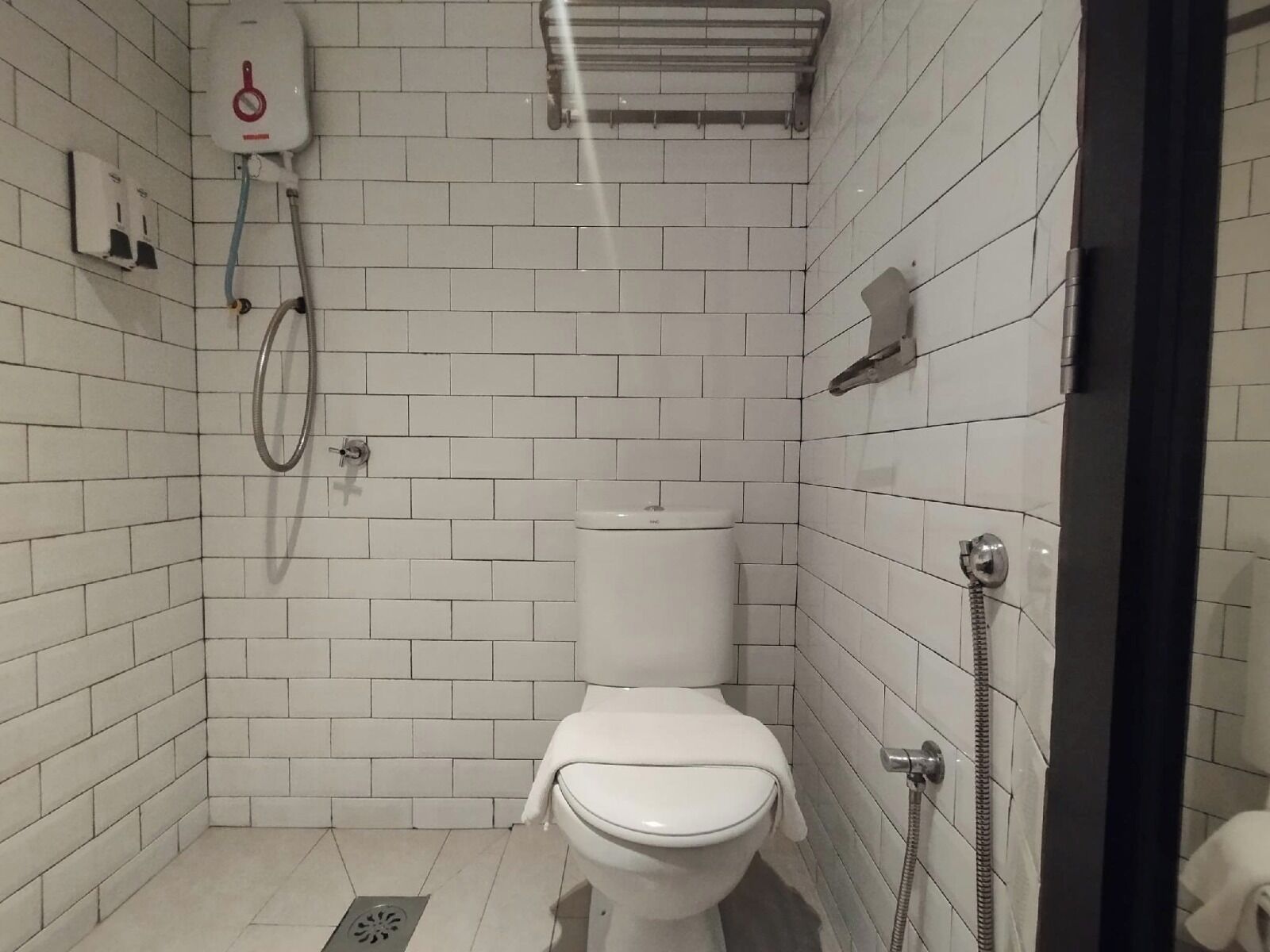 Studio | Bathroom