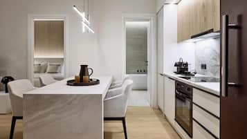 Executive Apartment | Private kitchen | Fridge, oven, stovetop, dishwasher