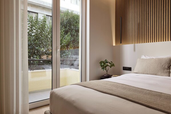 Luxury Apartment | Street view