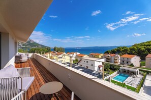 Property grounds - A4 Luxury Apartment w Pool & Terrace w sea View (Dugi Rat)