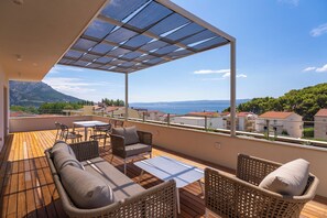 Property grounds - A4 Luxury Apartment w Pool & Terrace w sea View (Dugi Rat)