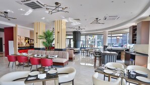 Her gün ücretsiz açık büfe kahvaltı