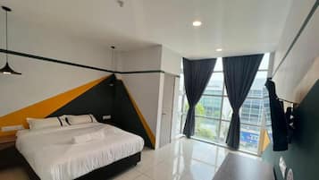 Habitación Deluxe | Escritorio, tabla de planchar con plancha y wifi gratis