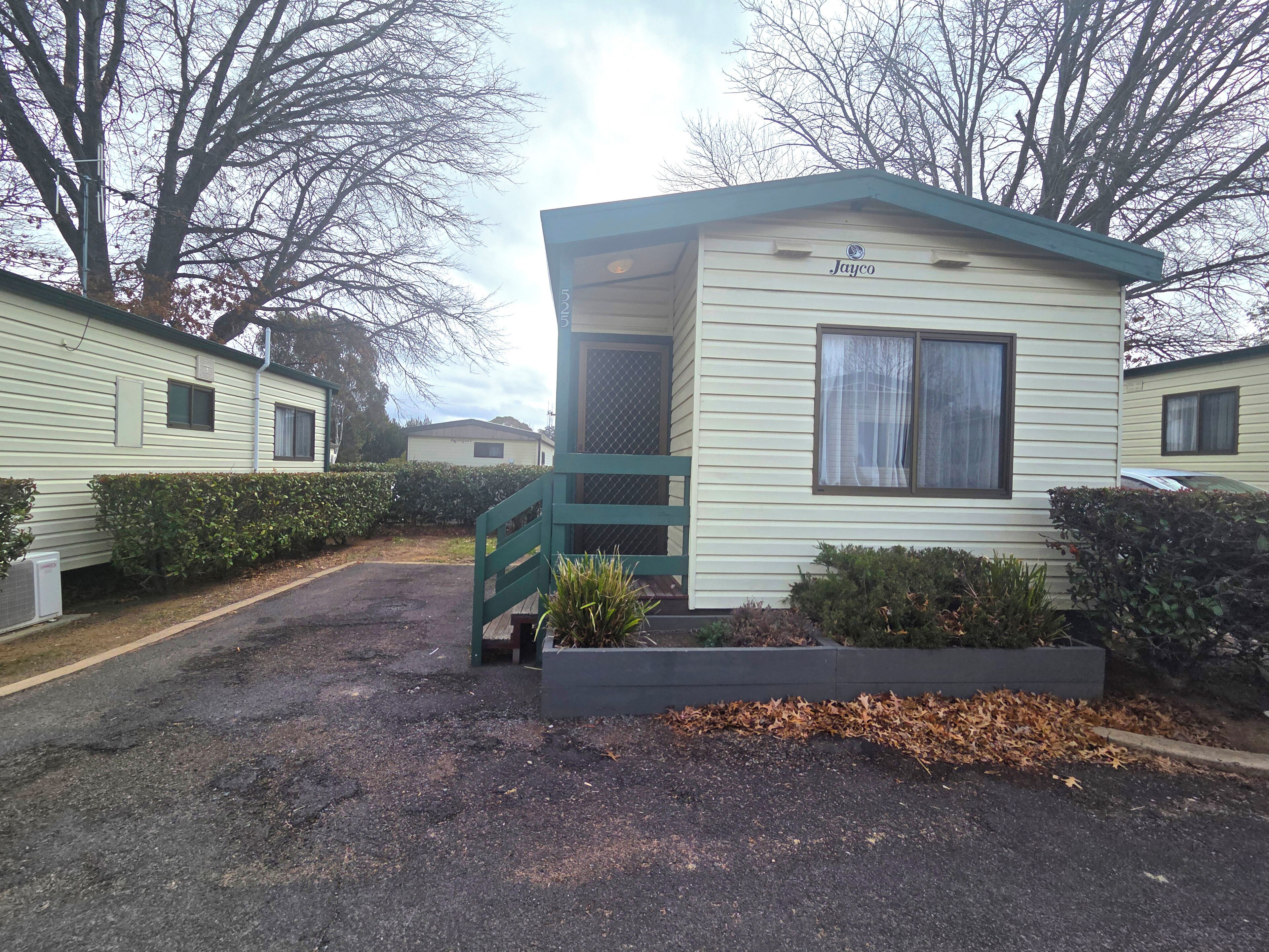 Economy Patio 2 Bedroom Cabin | Terraza o patio