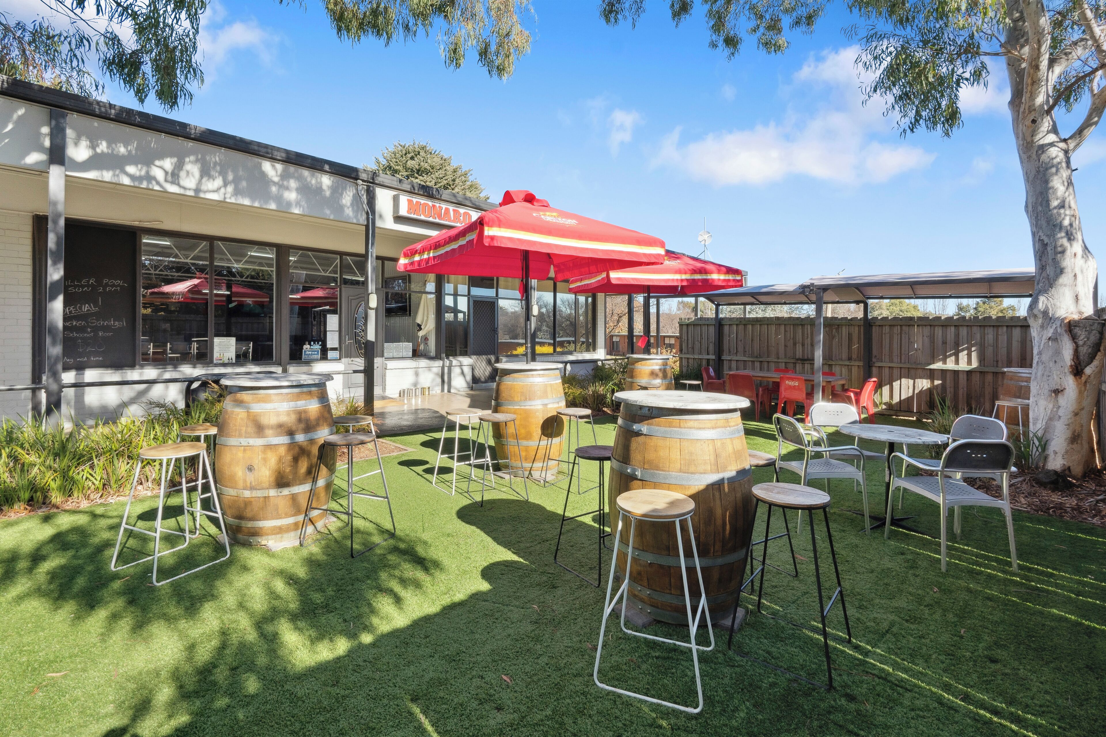 Bar (en la propiedad)