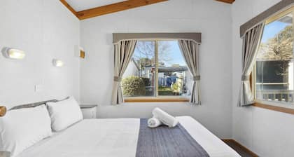 Canberra Holiday Village