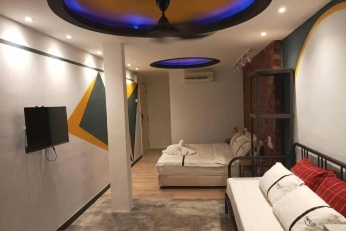 Una scrivania, ferro/asse da stiro, Wi-Fi gratuito