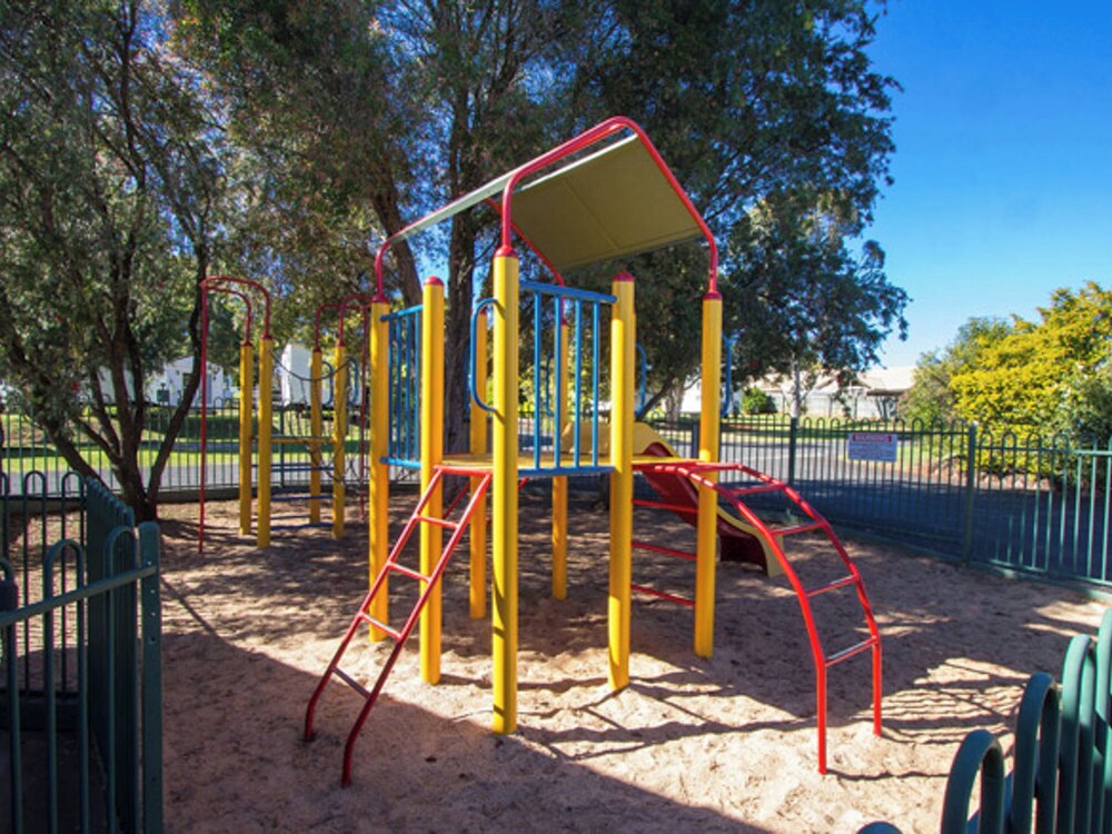 Toowoomba Motor Village by null