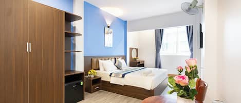 Deluxe Double Room | Minibar, desk, free WiFi, bed sheets