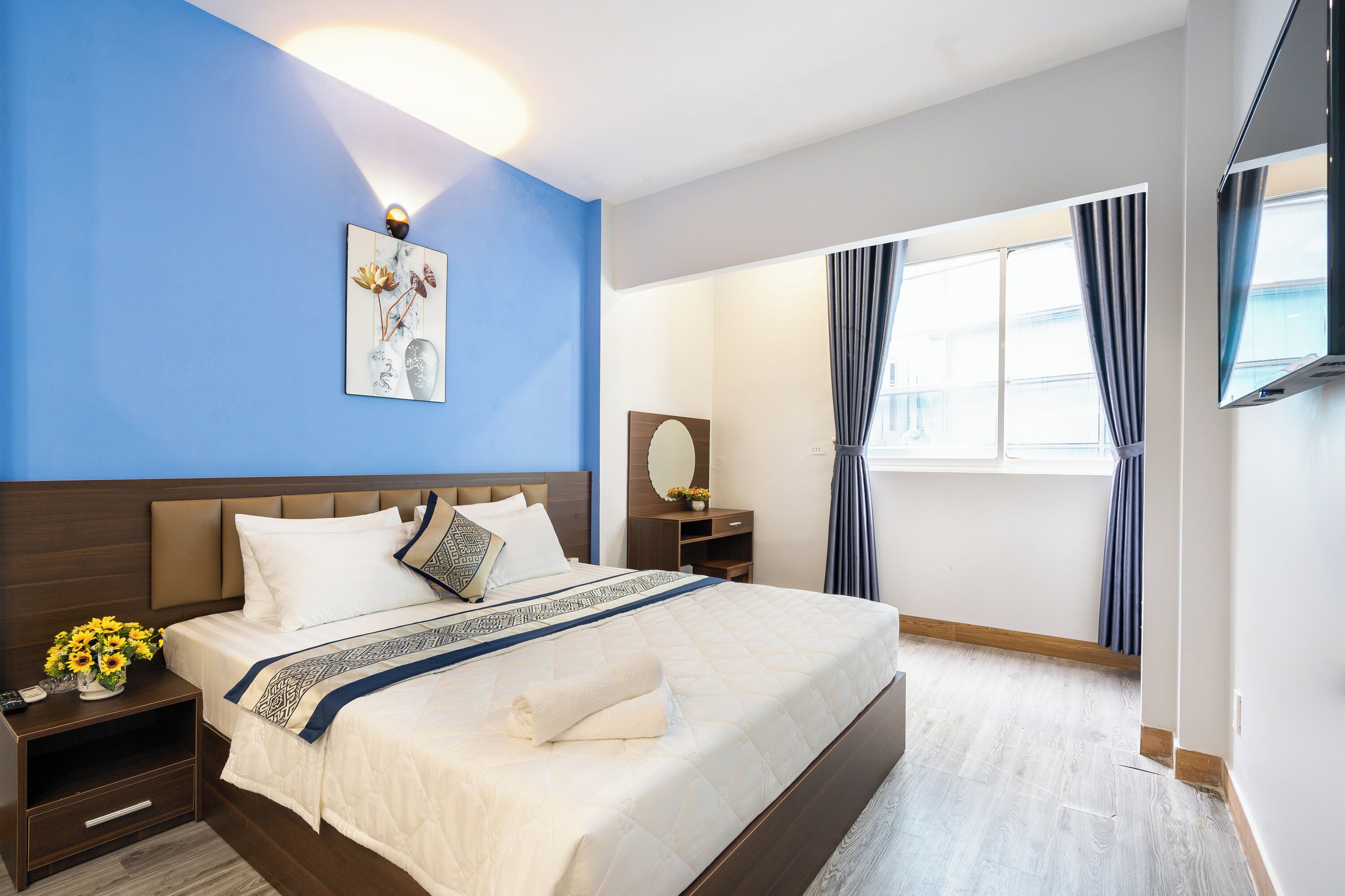Habitación Deluxe doble | Minibar, escritorio, wifi gratis y ropa de cama