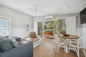 Superior 2 Bedroom Cabin | Living area